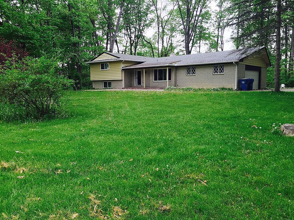 2nd image of 4103 Ruby St