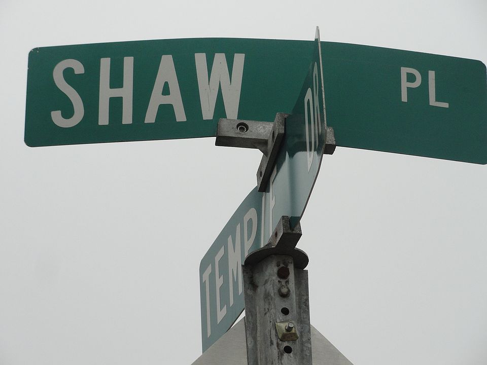 Parcel to SW of this sign