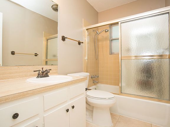 4th image of 9501 Hansford Dr