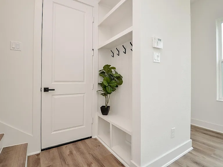 7703 Inwood Grove Ln — Photo 23