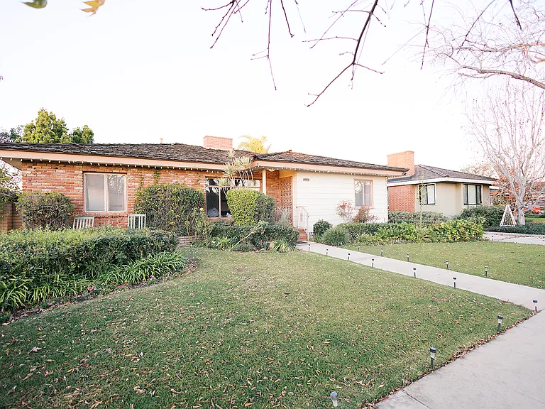 5461 E La Pasada St — Photo 3