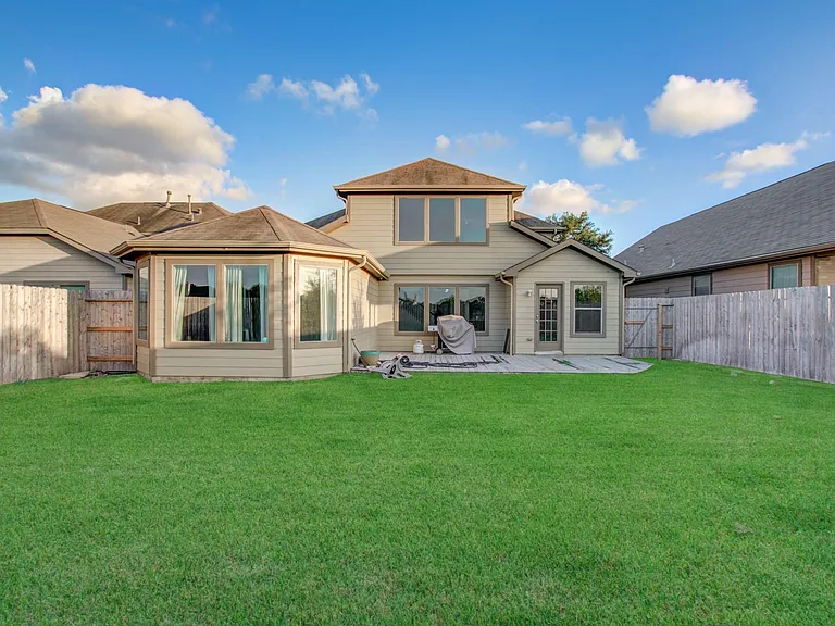 16430 Williamstown Dr — Photo 39