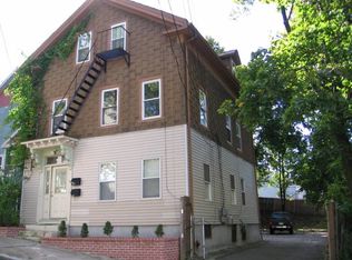 61 Grand View St #3, Providence, RI 02906