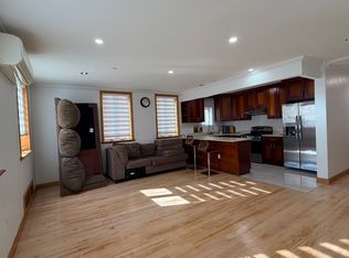 18900 44th Ave, Flushing, NY 11358