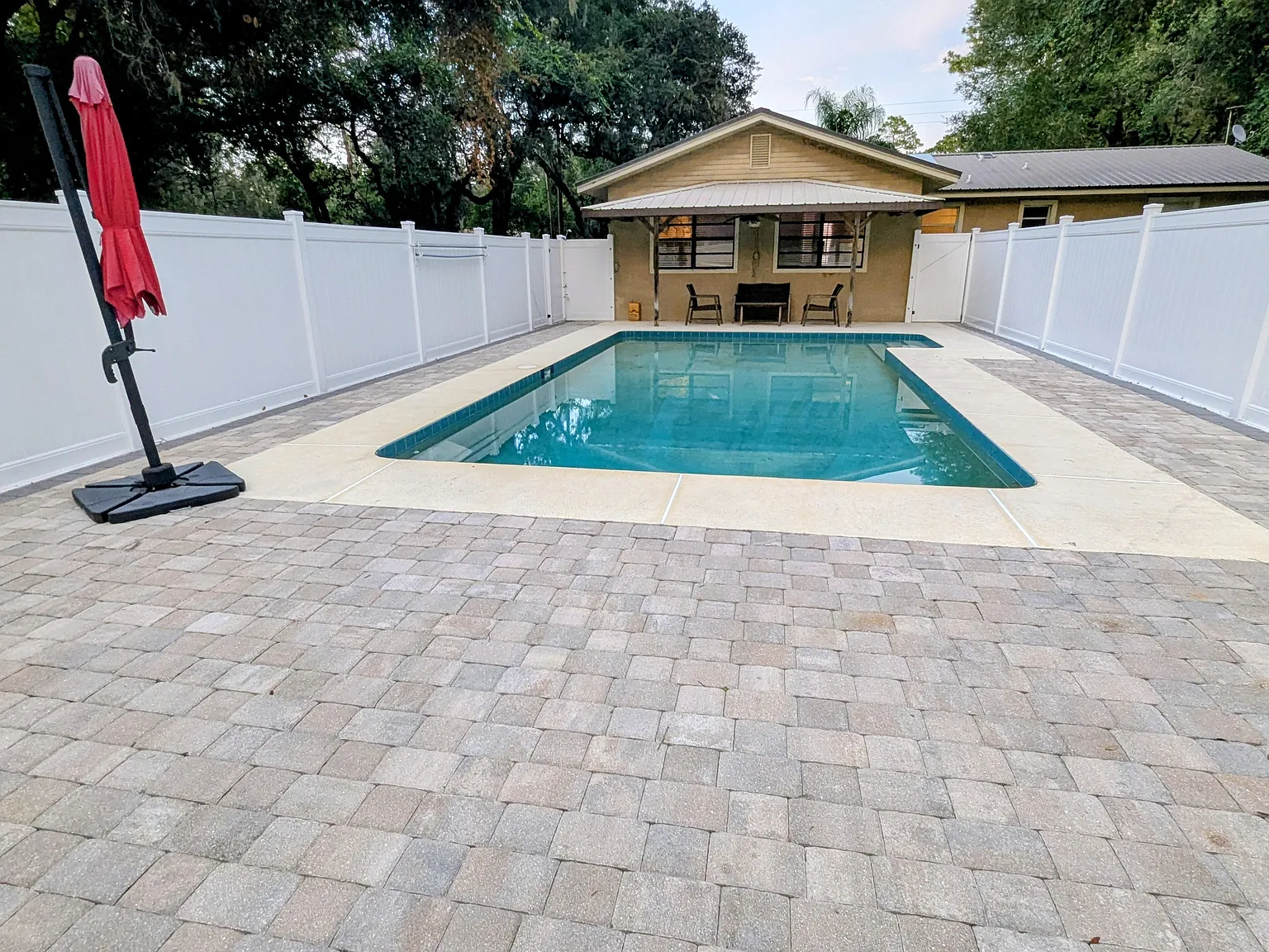 3 bed, 1.5 bath, 1396 sqft, $2,400 — Photo 4
