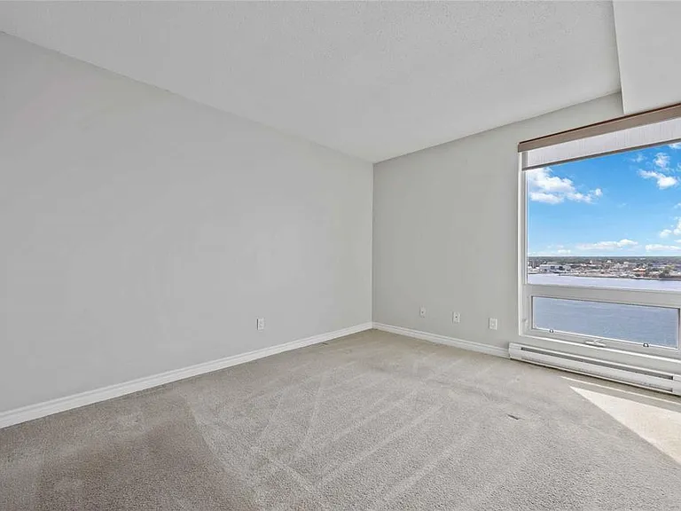 155 Front St N #1505 — Photo 18