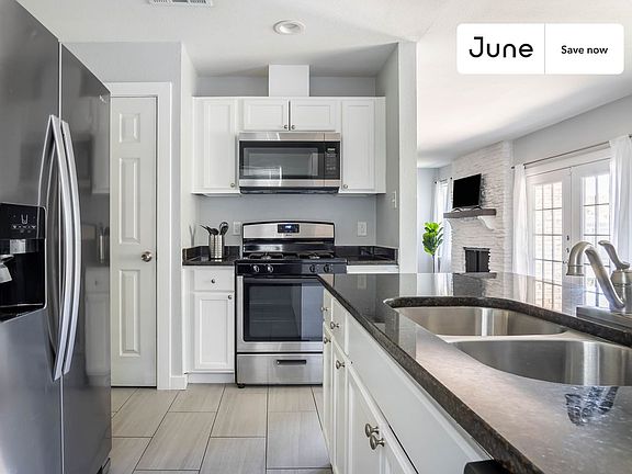 2nd image of 10100 Oak Hollow Cir #14471699