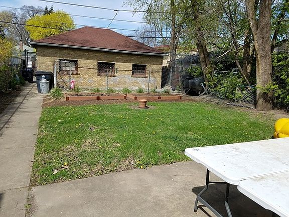 3rd image of 1018 Darrow Ave