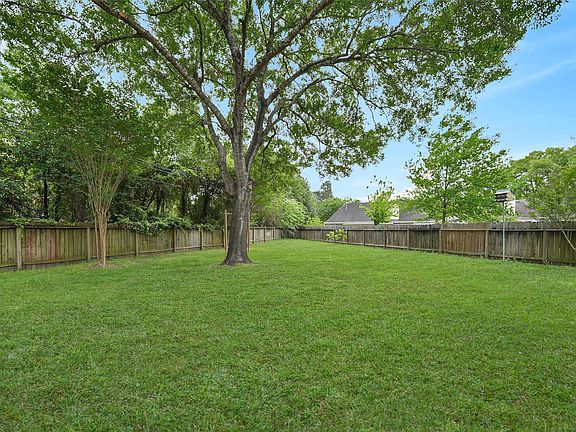 5th image of 8811 Tan Oak Cir