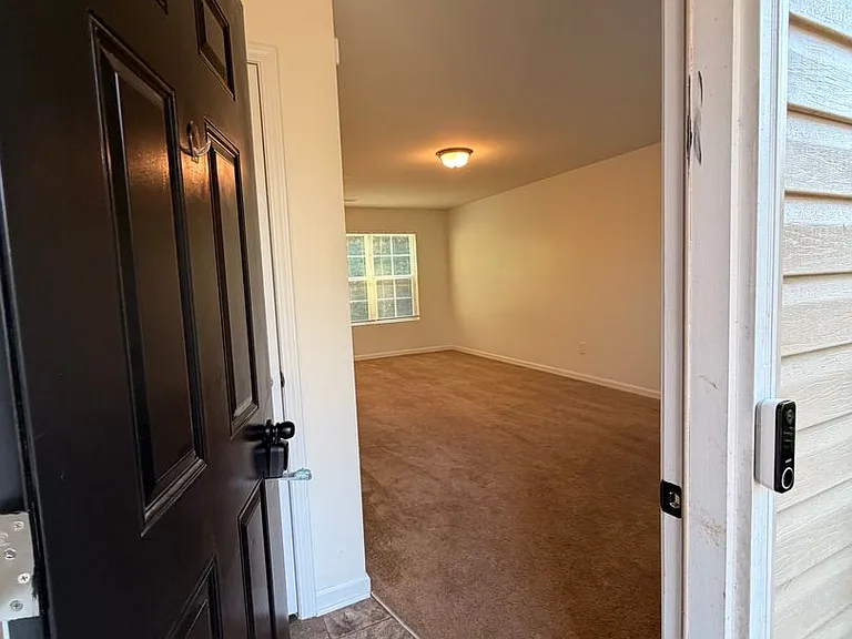 948 Brentwood Park Ln — Photo 5