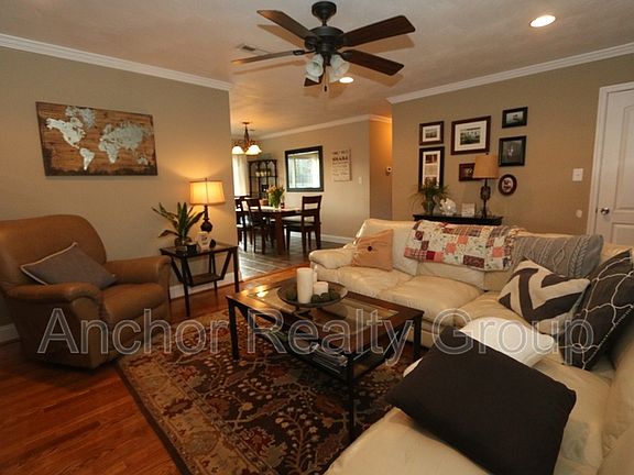 4th image of 1457 Garwood Ave