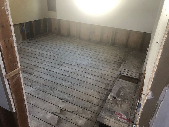 2nd image of 11612 La Maida St