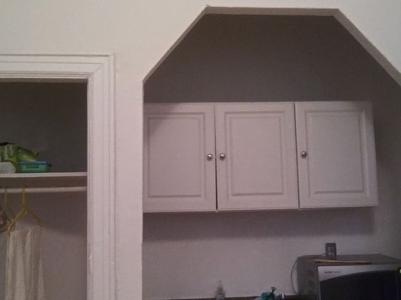 4th image of 140 E 16th St #2CR