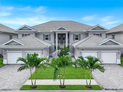 286 Indies DR E #101,102,201,202, Naples, FL, 34114