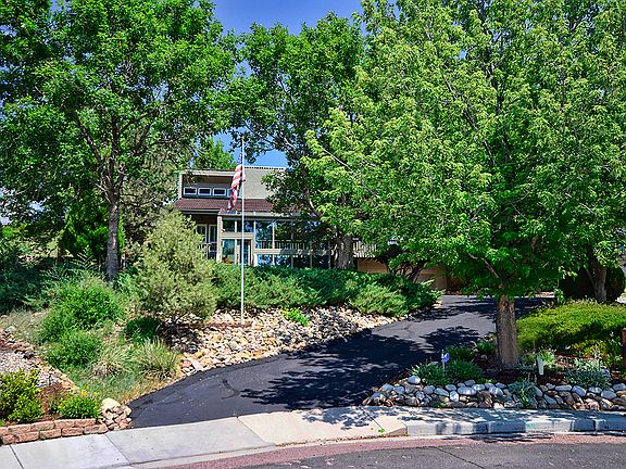 View from cul-de-sac