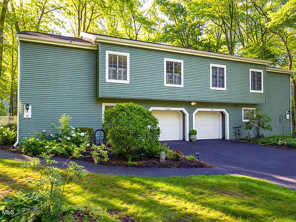 2nd image of 17 Spruce Court