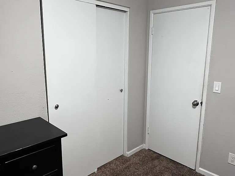 2566 E Villa Rita Dr — Photo 3