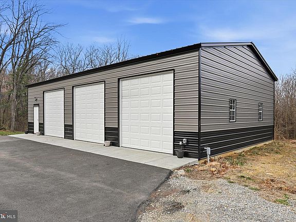 3rd image of 21641 Ridenour Rd