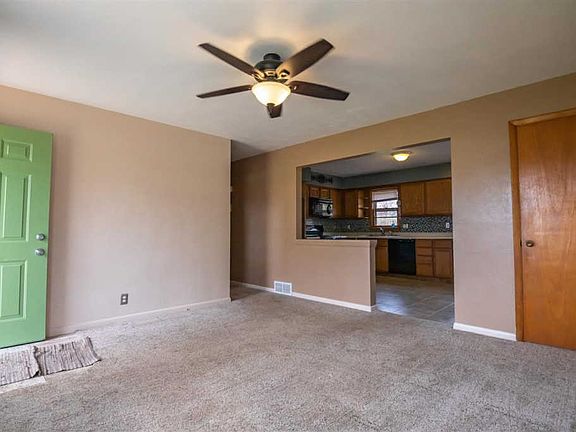 3rd image of 8216 Cameo Dr