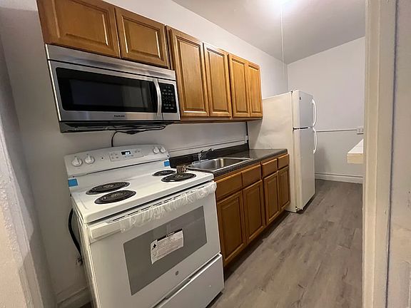 3rd image of 165 W 127th St APT 2E