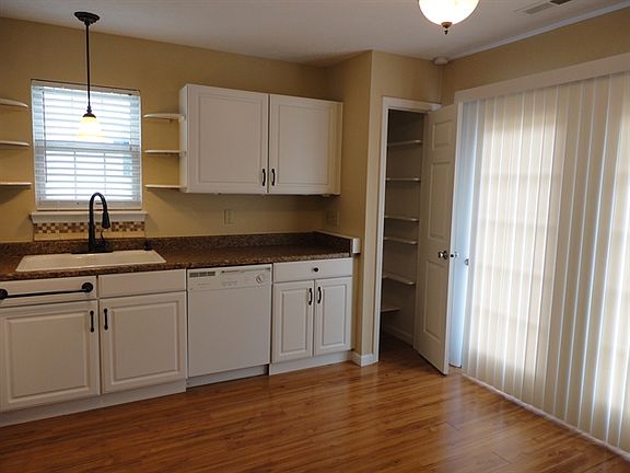 5th image of 7829 Marquis Ln