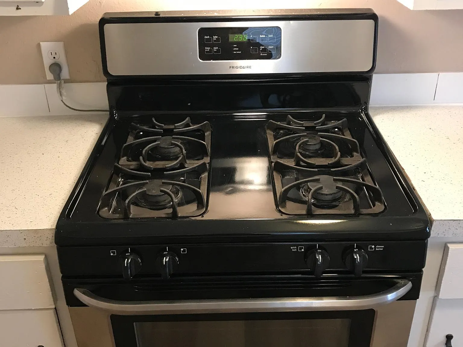 3 bed, 1100 sqft, $925 — Photo 3