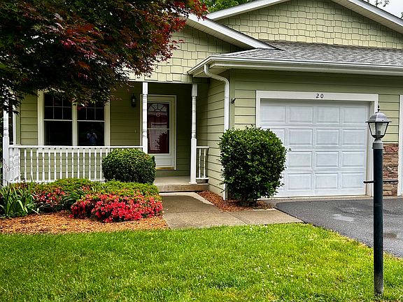 2nd image of 20 Spring Village Ln