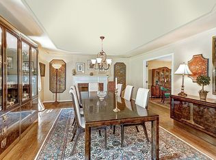 55 Cove Rd, Moorestown, NJ 08057