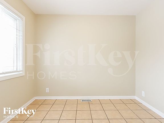 4th image of 341 Hanover Dr