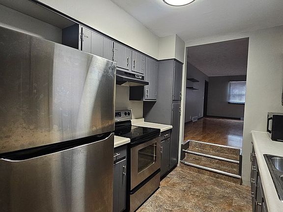4th image of 6816 Marcy St