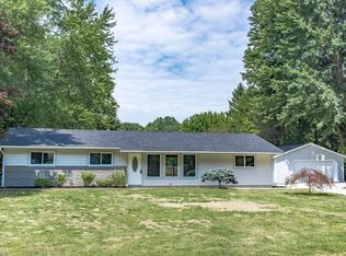6823 Canterbury Dr, Madison, OH 44057