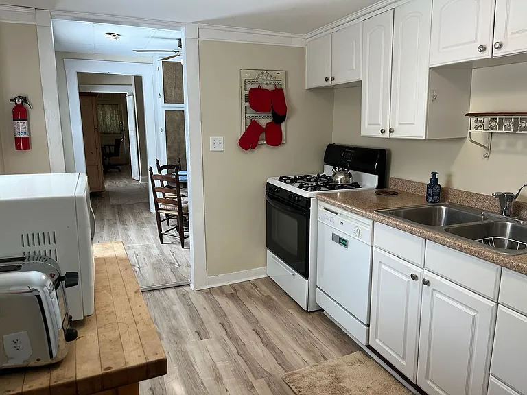 611 W Magnolia Ave — Photo 15