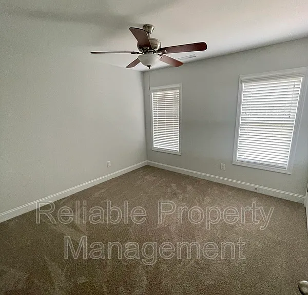 237 Brisbane Dr — Photo 24