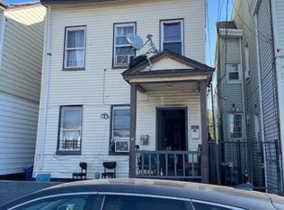 151 Beech St, Paterson City, NJ 07501