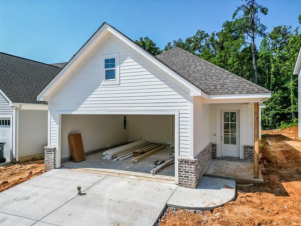 1st image of 935 Georgia Oak Cv