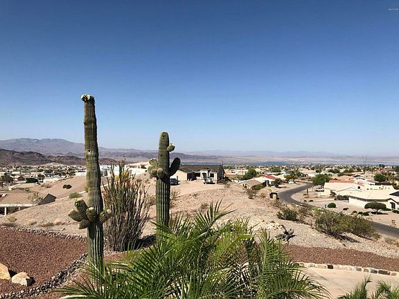 3rd image of 4072 Carlsbad Dr