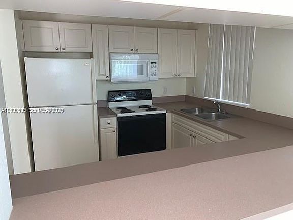 5th image of 6804 W Sample Rd #6804