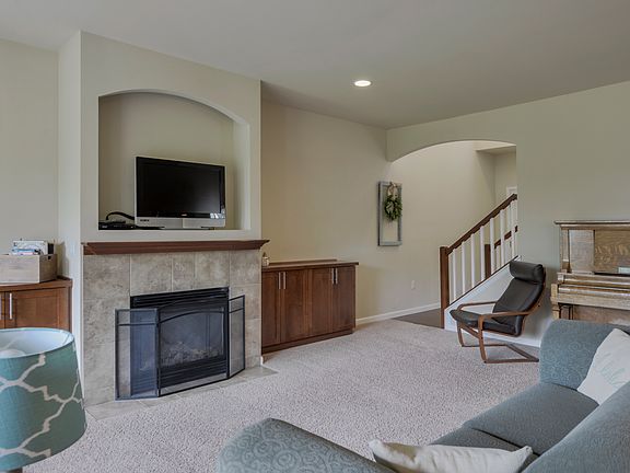 3rd image of 18507 104th Street Ct E