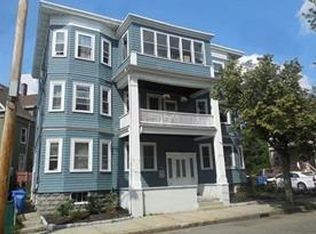28 Litchfield St, Brighton, MA 02135