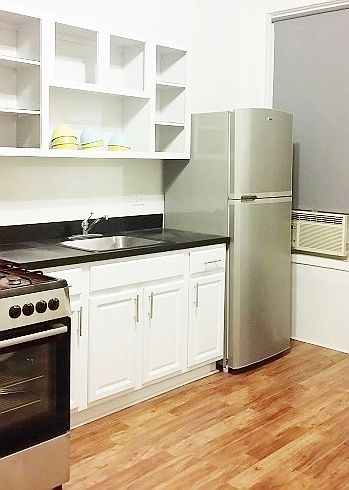 1st image of 566 Woodward Ave