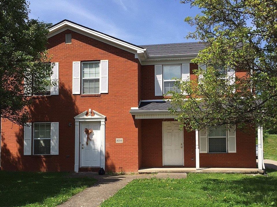 2nd image of 1004 Blackwell Ct