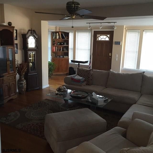 1 S Hillside Ave, Ventnor City, NJ 08406 Zillow