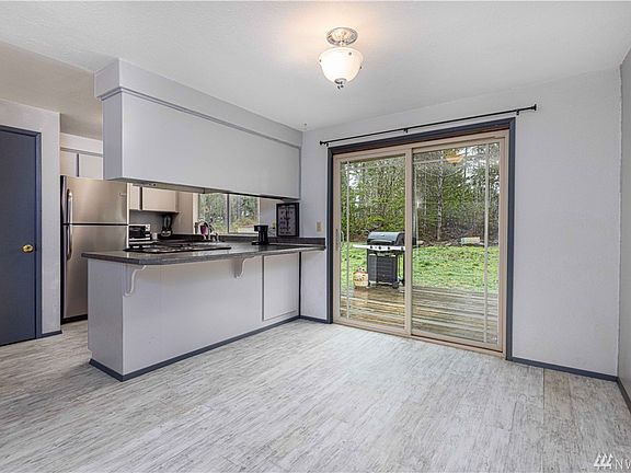 4th image of 41 E Lambeth Way