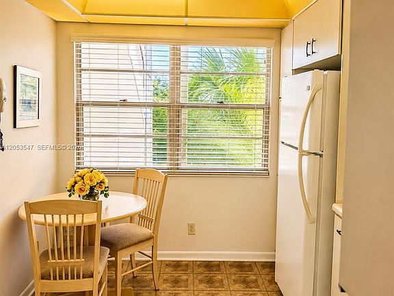 4th image of 2503 Antigua Ter APT K3