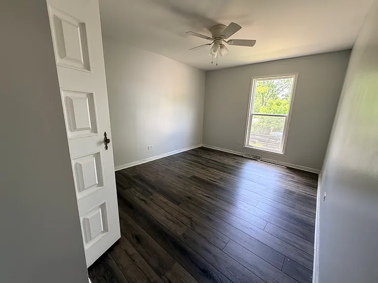 1677 Scott St — Photo 7