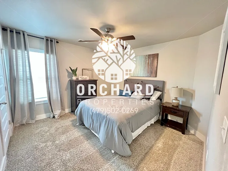 3001 N Conway Dr — Photo 8