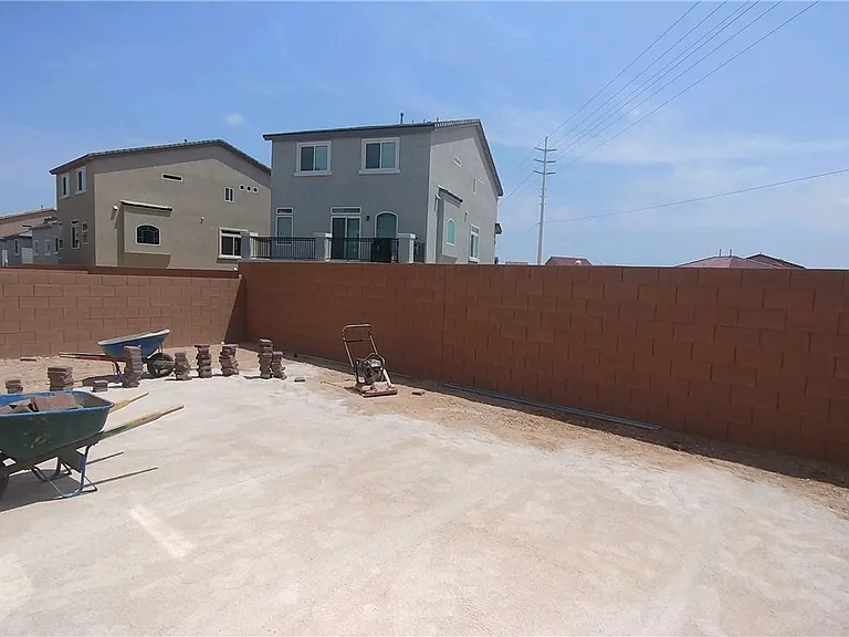 9896 Panther Hollow St — Photo 17