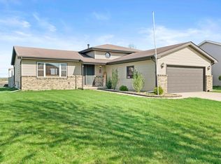 13525 Cardinal Ln, Cedar Lake, IN 46303
