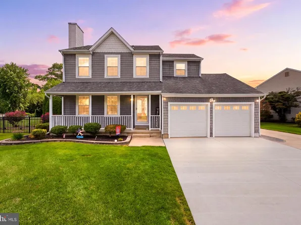 17 Grayson Pl, Burlington, NJ 08016