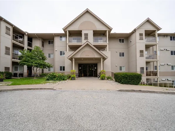 3000 Sandwich St Unit 406, Windsor, ON N9C 4G3